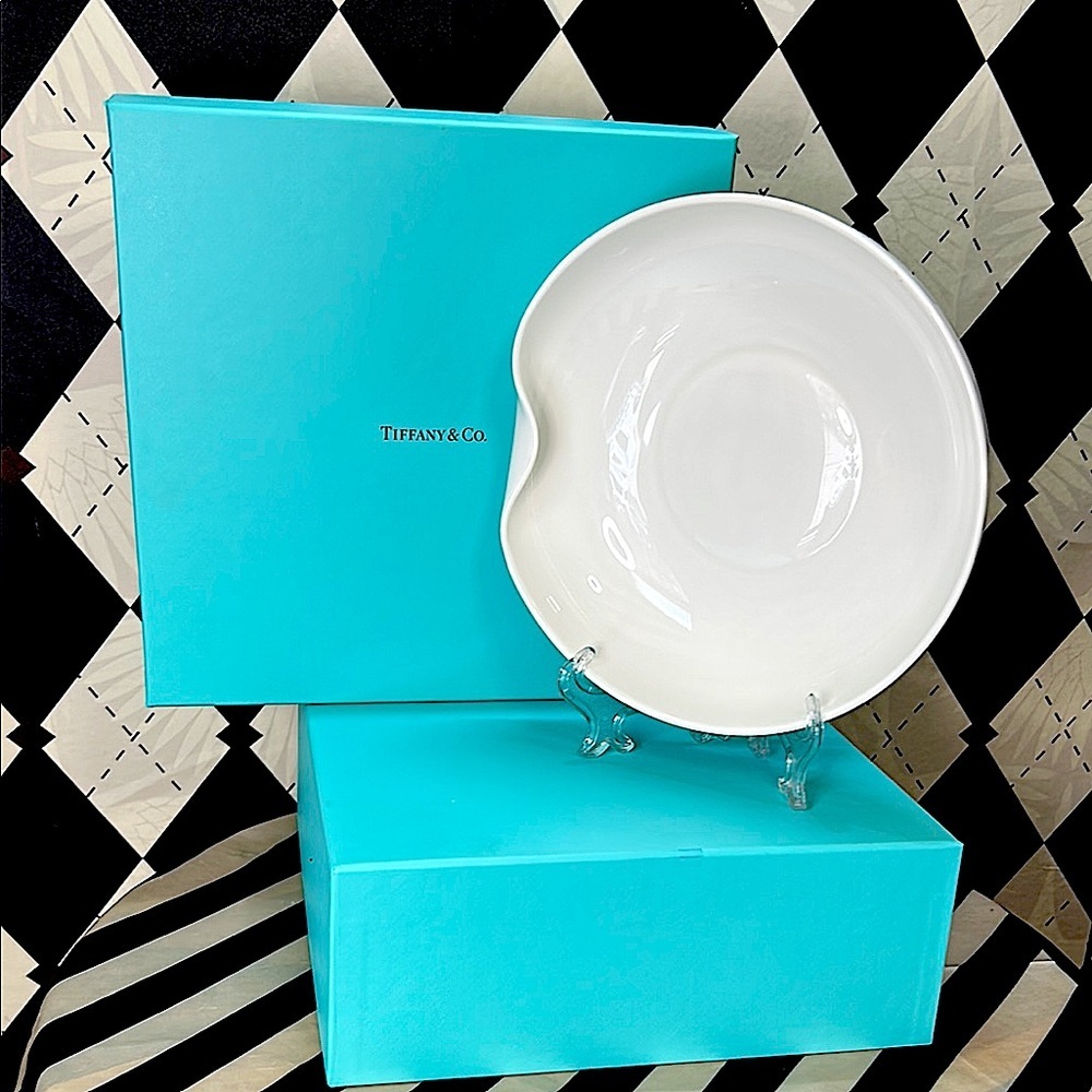 Tiffany & Co. Thumbprint Bowl – 8” Fine China with Original Box
